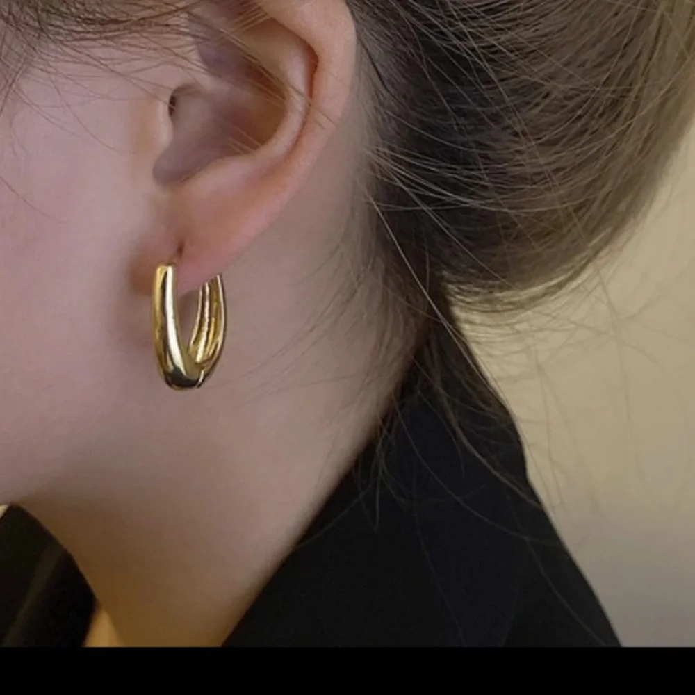 NWT 18k GOLD PLATED EARRINGS - Picture 4 of 7